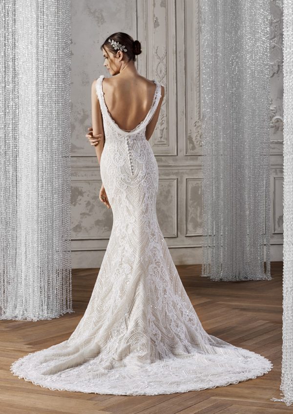 KELDA wedding dress: St. Patrick Collection 2021 Paris