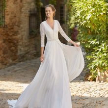 Robe de mariée MANDER Alma Novias collection 2022: Boutique Paris