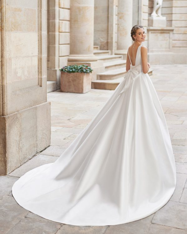 DILEME Wedding Dress Aire Barcelona Collection 2022| Paris