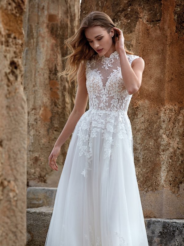 Robe de Mariée FREIA Nicole collection 2022 | Boutique Paris