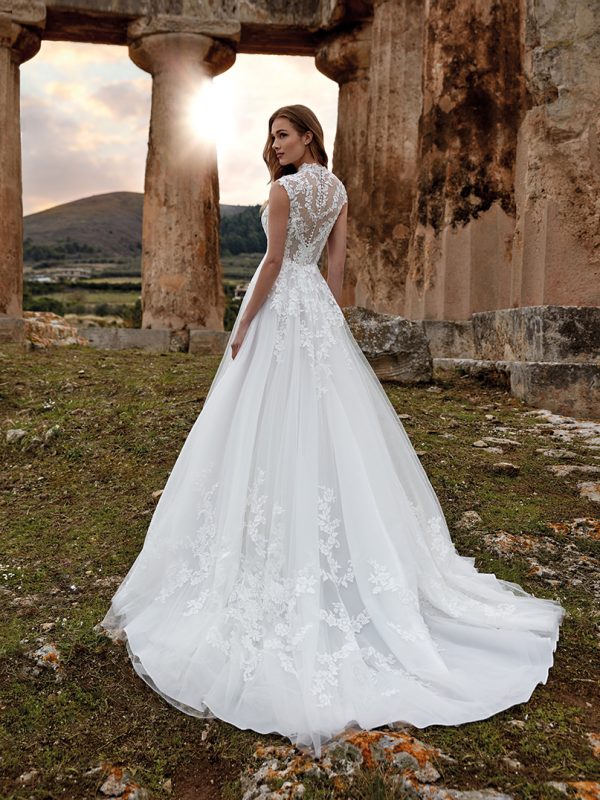 Robe de Mariée FREIA Nicole collection 2022 | Boutique Paris