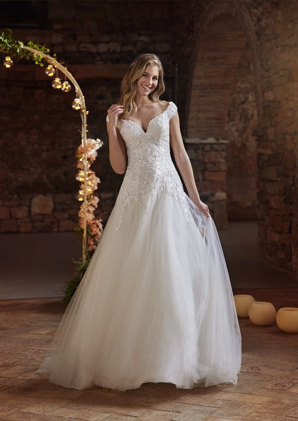 Robe de Mariée DRAGOSTE White One Collection 2022| Boutique Paris