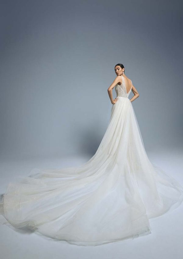 LEUNG wedding dress: Studio st. Patrick 2022 collection Paris