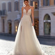 Robe de Mariée AUBRETTE Nicole collection 2023 | Boutique Paris