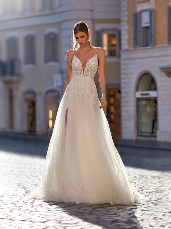 Robe de Mariée AUBRETTE Nicole collection 2023 | Boutique Paris