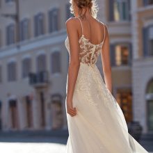 Robe de Mariée AUBRETTE Nicole collection 2023 | Boutique Paris