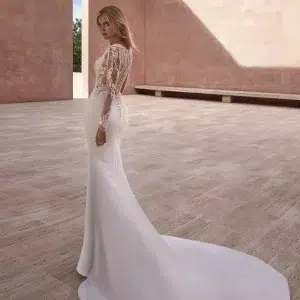 Robe de Mariée PARISIA Pronovias collection 2024