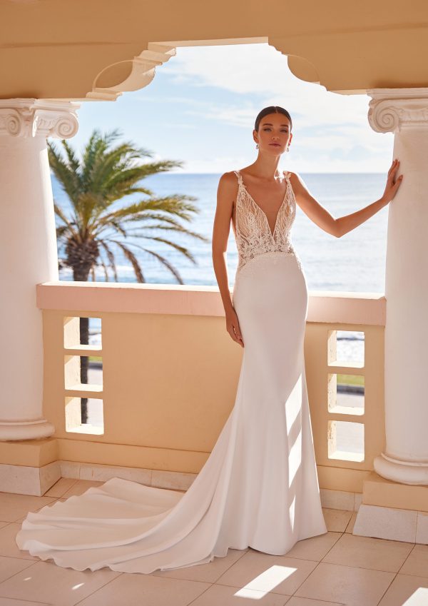 LEEDS wedding Dress: San Patrick collection 2024 Paris Boutique