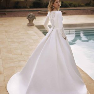 NOLANS Wedding Dress White one Collection 2024 Paris Boutique