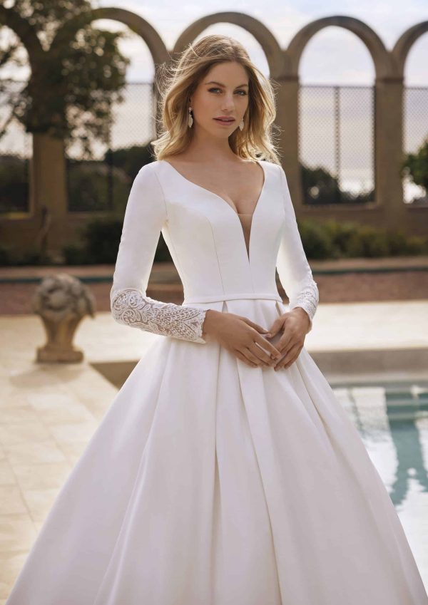 Robe de Mariée NOLANS White One Collection 2024| Paris