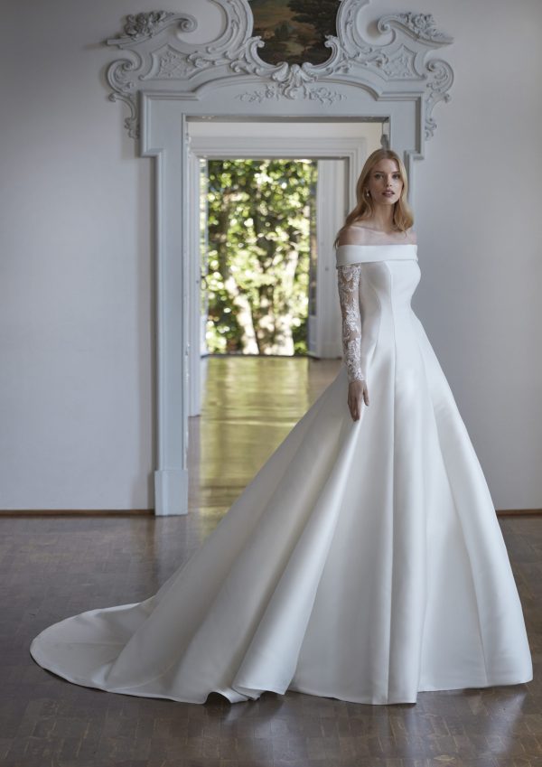 Robe de Mariée ALIRA Nicole Milano collection 2024| Boutique Paris