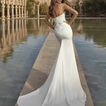 Robe de Mariée BETTA Pronovias collection 2024| Boutique Paris