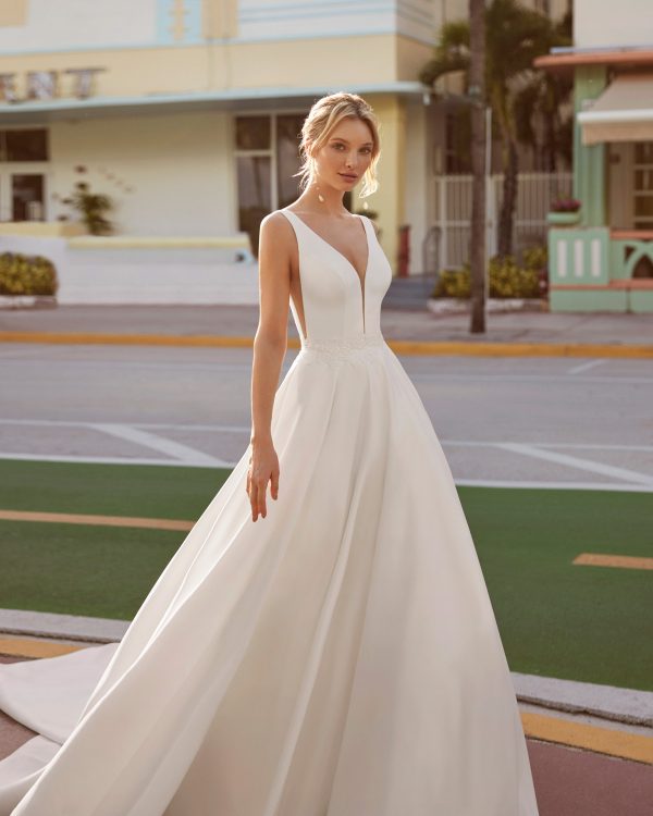 CLEO Wedding Dress luna novias collection 2024: Paris Boutique