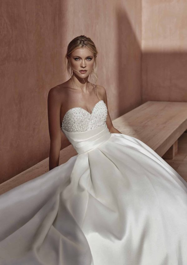 LUISE Wedding Dress Pronovias collection 2024