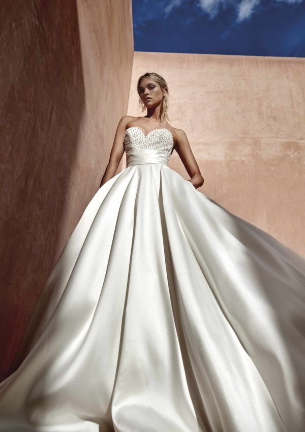 LUISE Wedding Dress Pronovias collection 2024