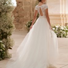 HELVINA Wedding Dress Alma Novias collection 2025 Paris