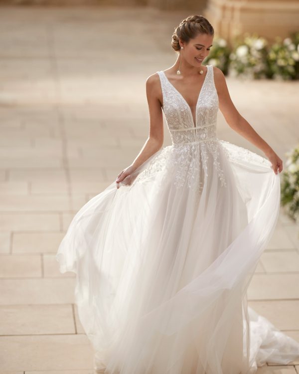 Robe de mariée HEREMY Alma Novias collection 2025