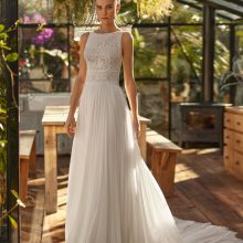 UMARI Wedding Dress Aire Barcelona Collection 2025| Paris Boutique