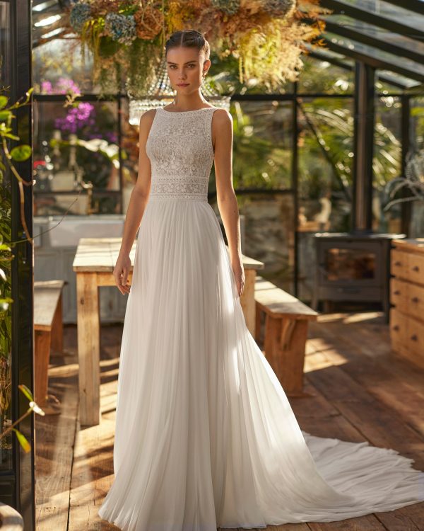 UMARI Wedding Dress Aire Barcelona Collection 2025| Paris Boutique