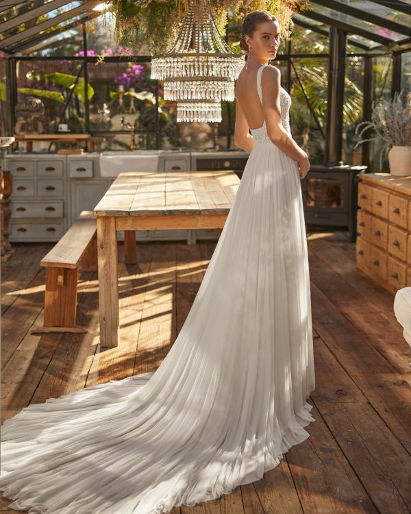 UMARI Wedding Dress Aire Barcelona Collection 2025| Paris Boutique