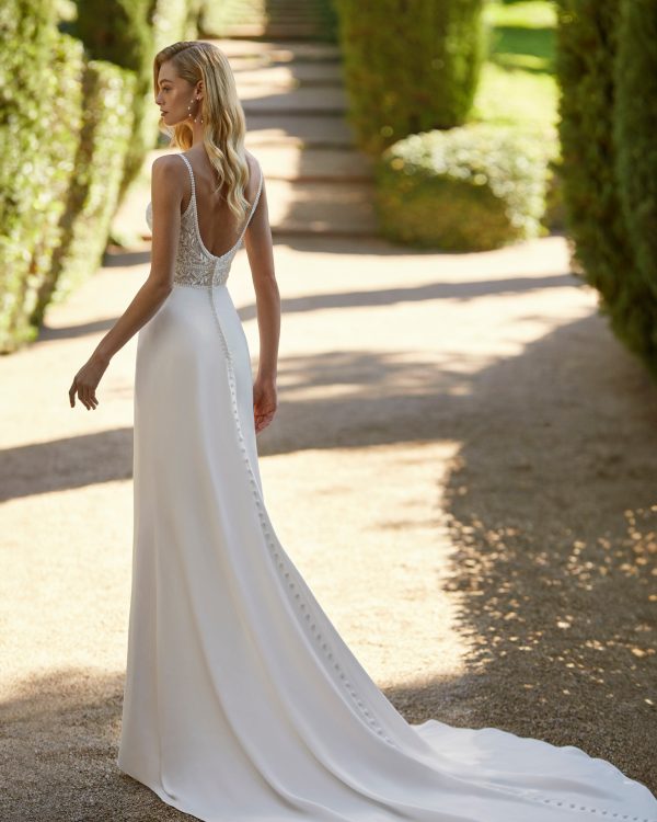 DALILA Wedding Dress Adriana alier collection 2025 Paris