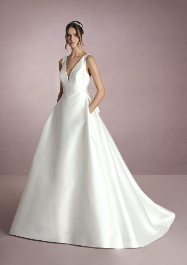 IKEBANA Wedding Dress White one Collection 2025 Paris Boutique