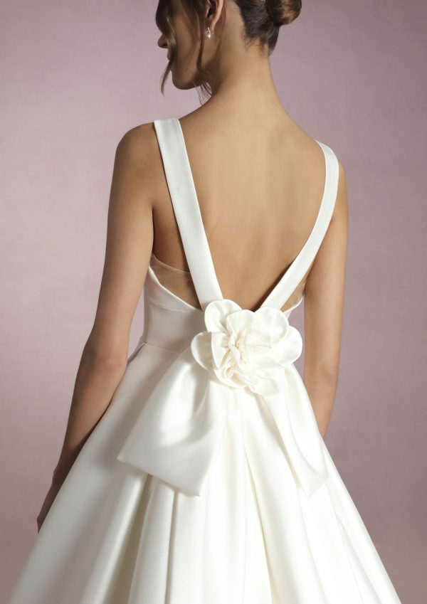 IKEBANA Wedding Dress White one Collection 2025 Paris Boutique