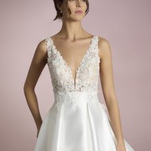 UMI Wedding Dress White one Collection 2025 Paris Boutique