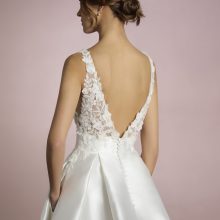 UMI Wedding Dress White one Collection 2025 Paris Boutique